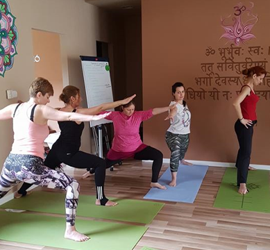 VIRABHRADASANA 2 (HARCOS 2)